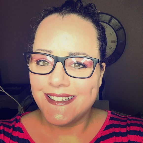 Meet your Posher, Krissy! - Picture 14 of 14